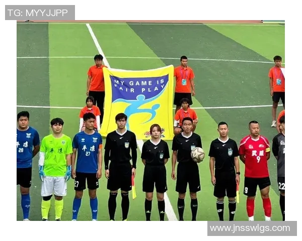 足球明星盛宴齐聚一堂精彩瞬间尽在眼前的聚会照片分享 足球明星盛宴齐聚一堂精彩瞬间尽在眼前的聚会照片分享