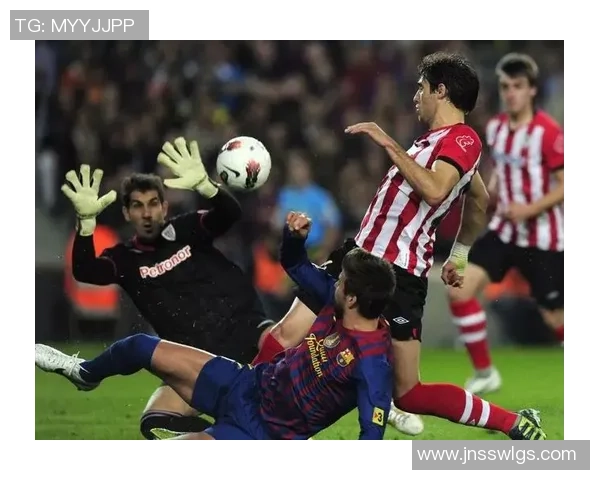 黑人足球明星的早期成就与影响力探索之旅 黑人足球明星的早期成就与影响力探索之旅